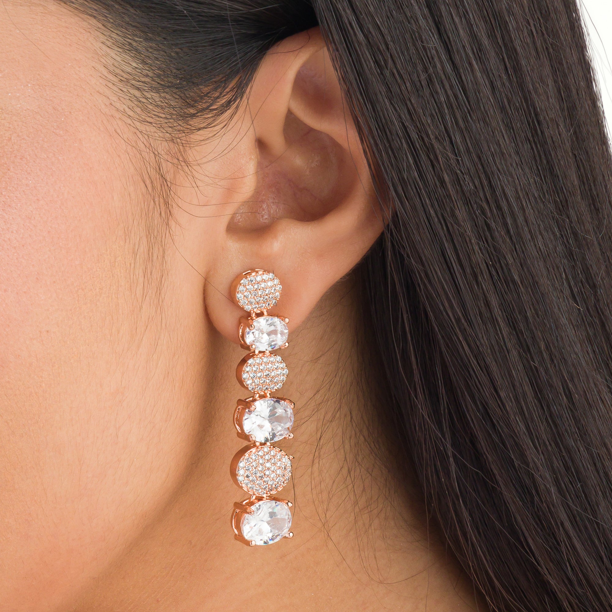 "Rose gold necklace with zircon round stones offers refined elegance and timeless appeal.
