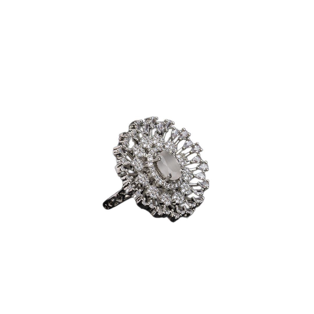 Zircon finger ring with a green stone offers a refreshing and vibrant touch for casual wear.
