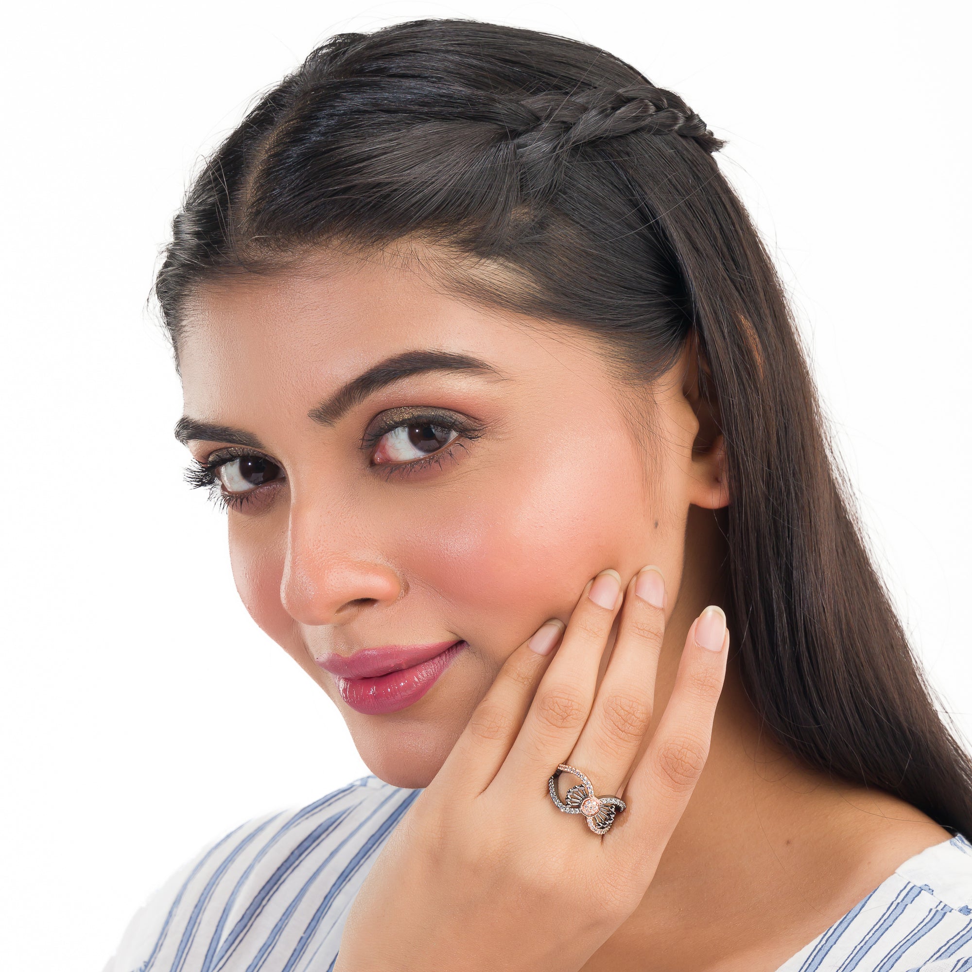 Black zircon finger ring in silver offers a sleek, versatile design for casual elegance.