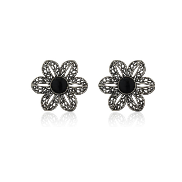 Floral oxidized silver finger ring with beautiful patterns and antique finish for elegance.