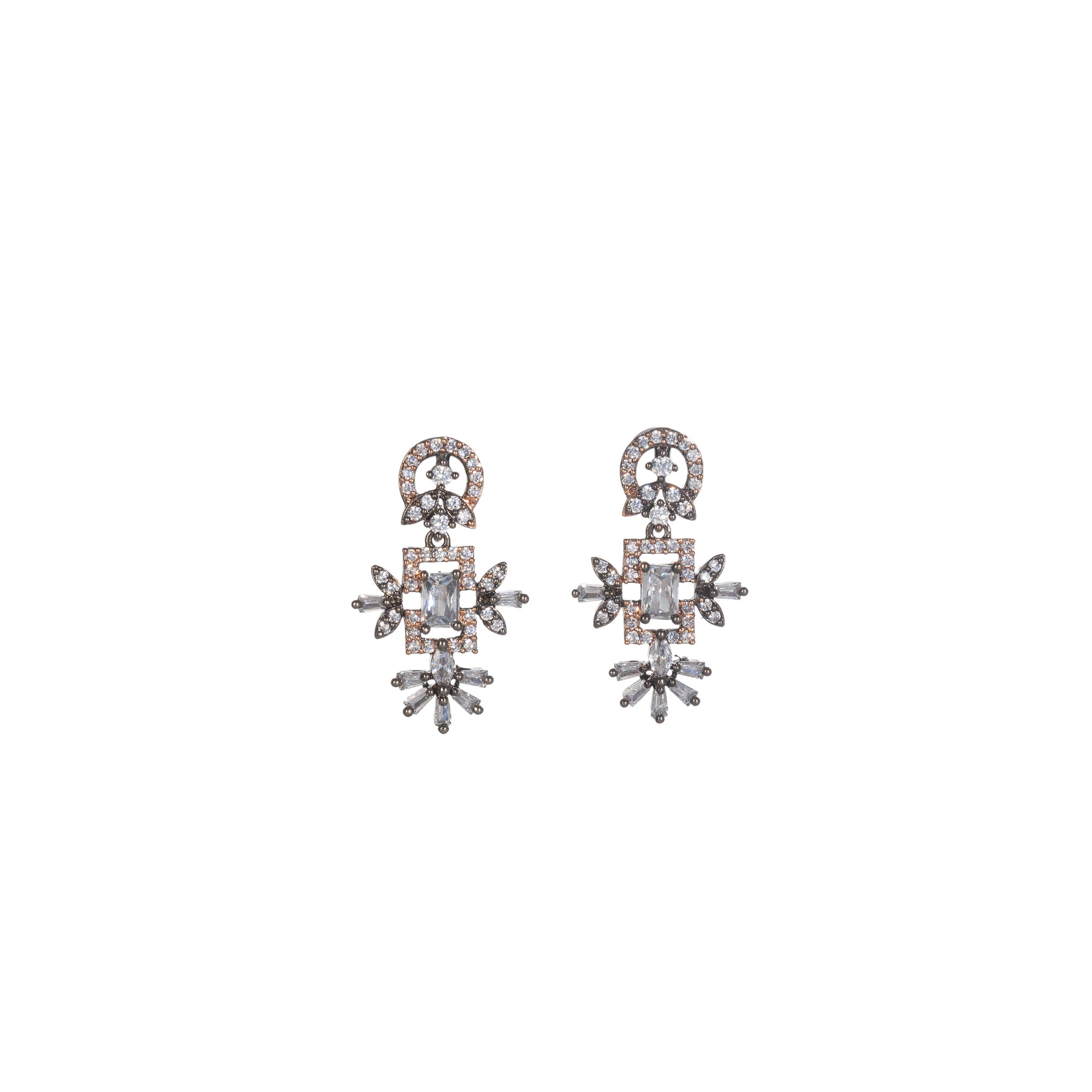 "Square and floral zircon necklace in rose gold blends geometric and floral elegance."
