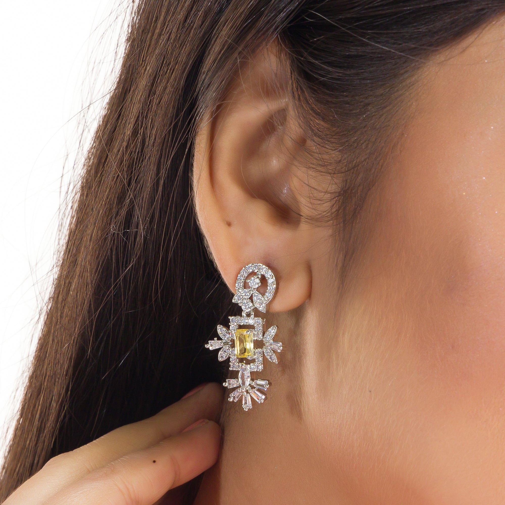 Rose gold necklace with yellow zircon brings radiant charm and warmth to your look.
