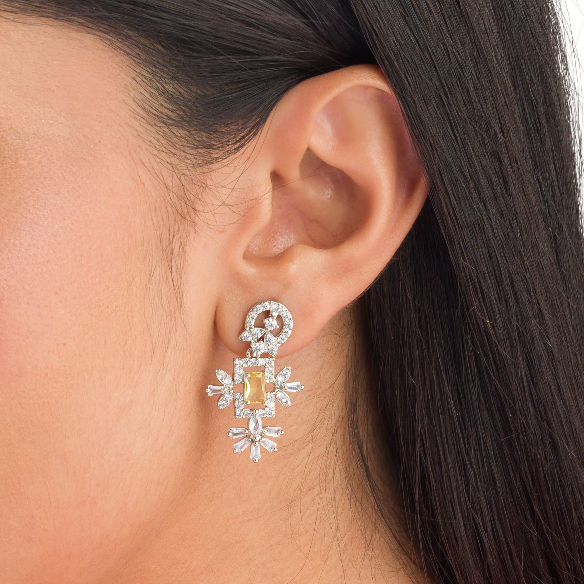 Rose gold necklace with yellow zircon brings radiant charm and warmth to your look.
