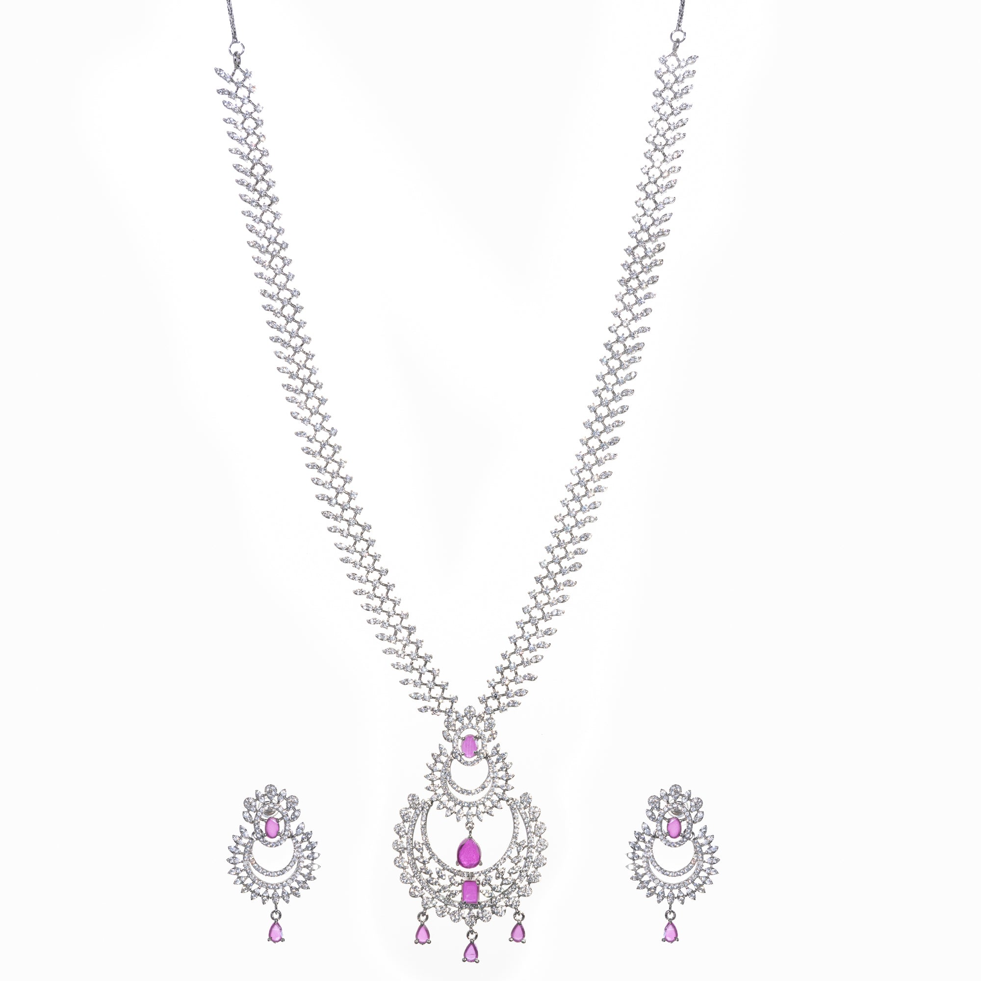 "Zircon necklace with leaf motifs exudes natural elegance and timeless beauty."
