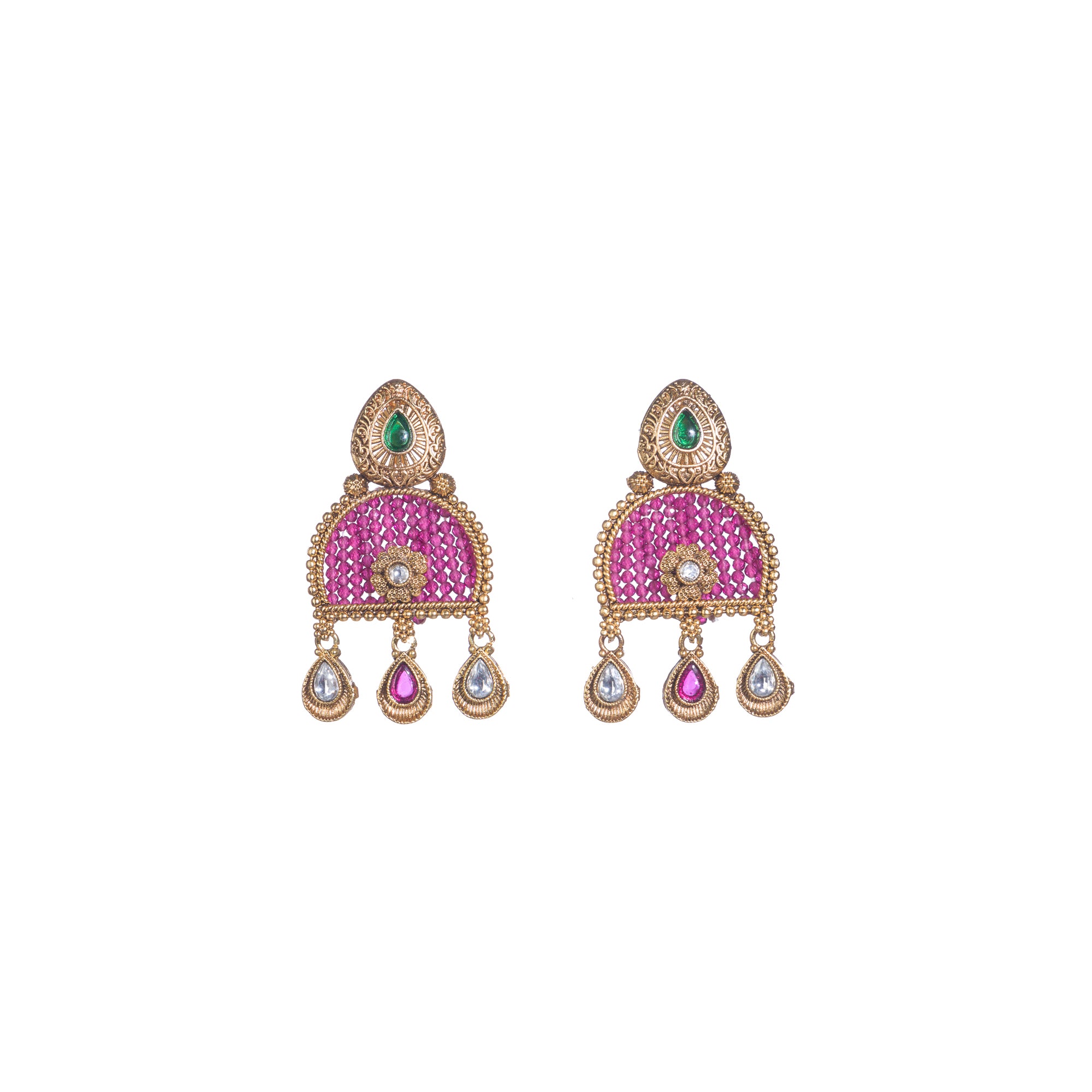 Elegant pink gold-tone short necklace exudes understated charm for a graceful festival look.
