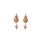 Sophisticated gold-tone choker exudes timeless charm for festive occasions

