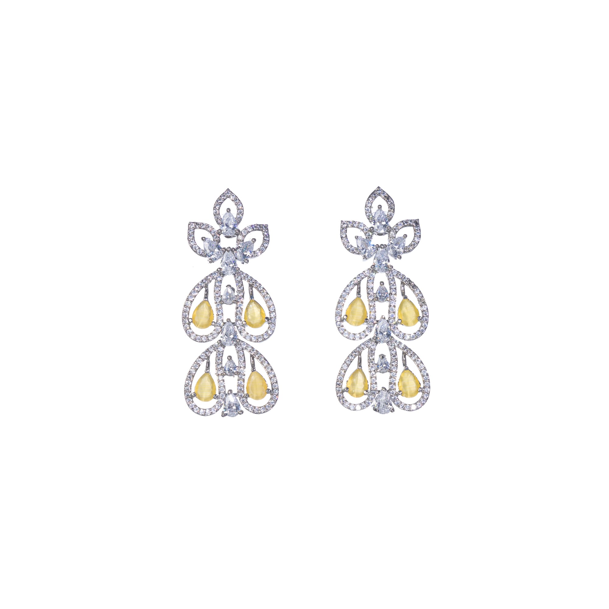 Yellow and white zircon stones create a dazzling contrast in this elegant necklace.
