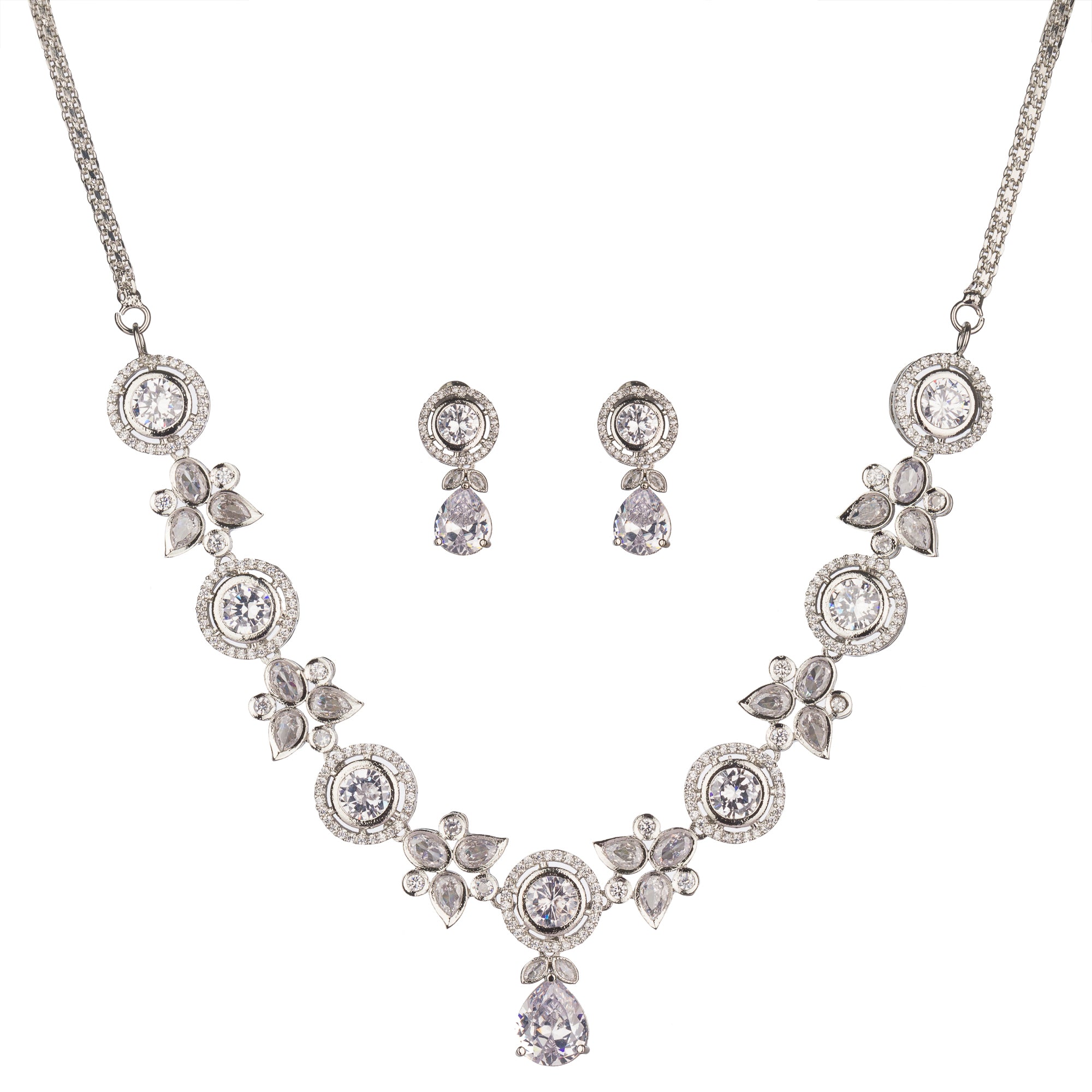 Timeless zircon necklace with round stones for brilliant elegance and shine

