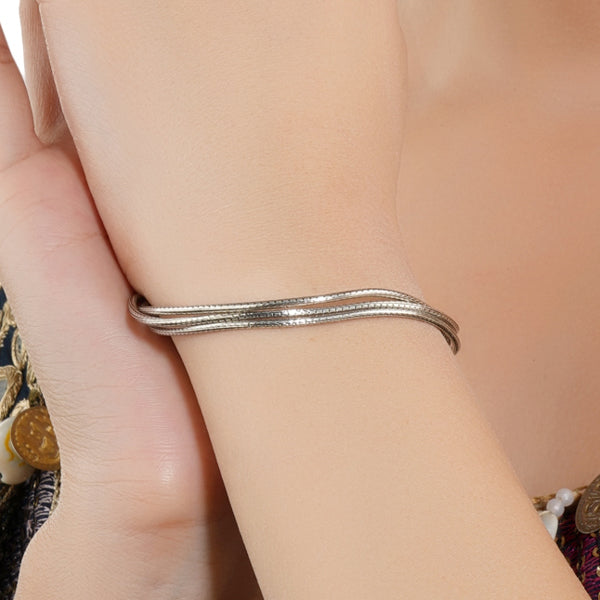 Elegant 3-layer 925 sterling silver bracelet, perfect for casual and formal occasions.
