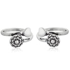 "Sleek 925 silver toe ring with a timeless design, perfect for casual elegance and everyday wear."
