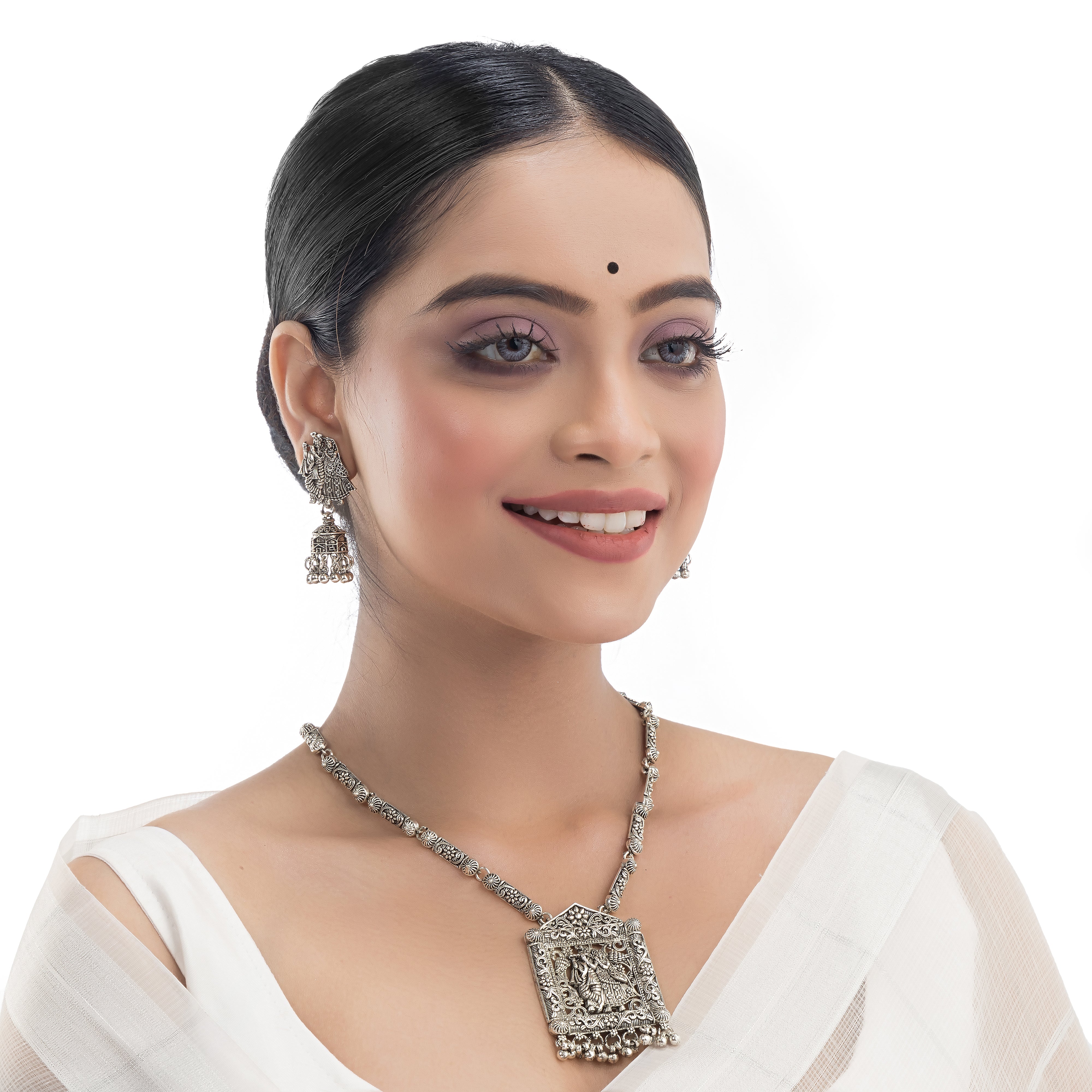 Elegant oxidized long necklace set, perfect for festive looks with a traditional touch.
